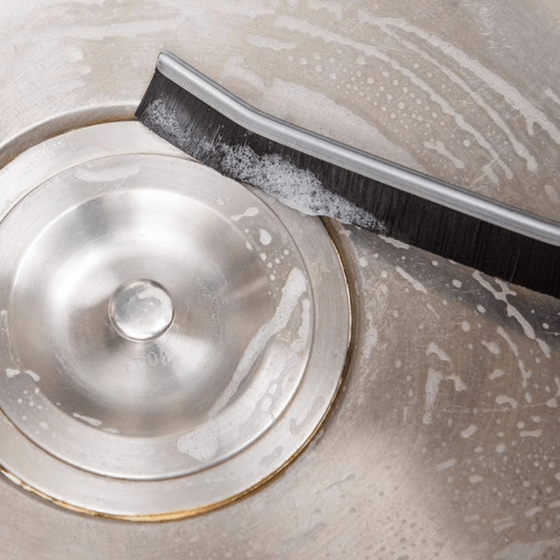 Brosse de nettoyage pour espaces étroits